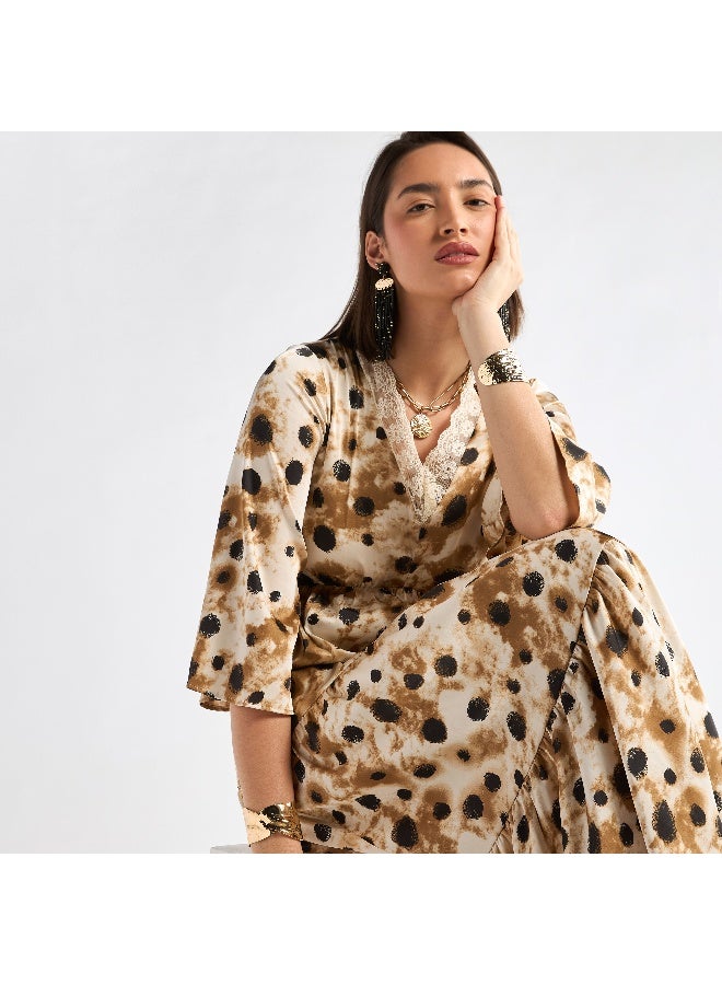 سبلاش فيڤ فستان ميدي بتفاصيل دانتيل وأكمام 3/4 وطبعات - Image 4