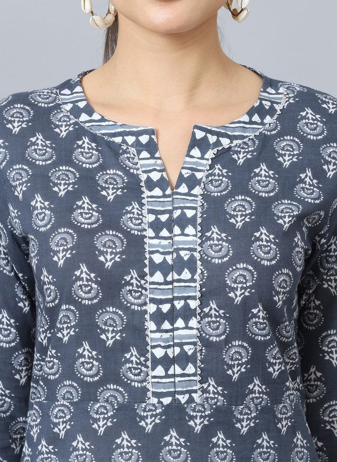 LARGISH Floral Printed Gotta Patti Cotton Kurta with Three-Quarter Sleeves - Image 2