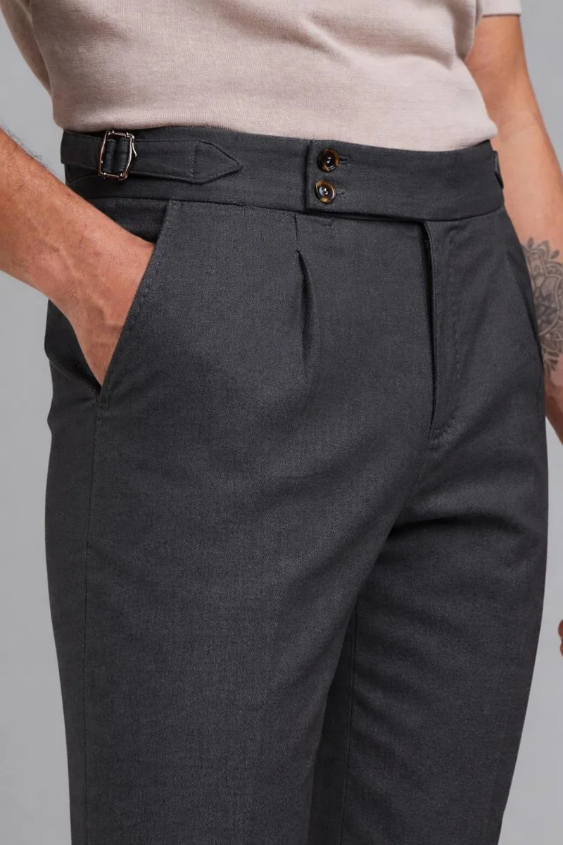 Blañce UAE Milan - Versatile fit - Cotton Chinos - Charcoal Grey