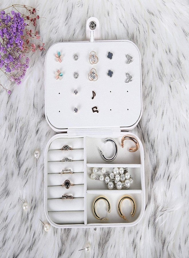 Ritmo صندوق تنظيم المجوهرات من ريتومو، حقيبة مجوهرات للسفر للنساء والفتيات، منظم عرض وتخزين من طبقتين للخواتم والأقراط والقلائد والأساور، الكل في صندوق مجوهرات صغير محمول واحد (أبيض) - Image 4