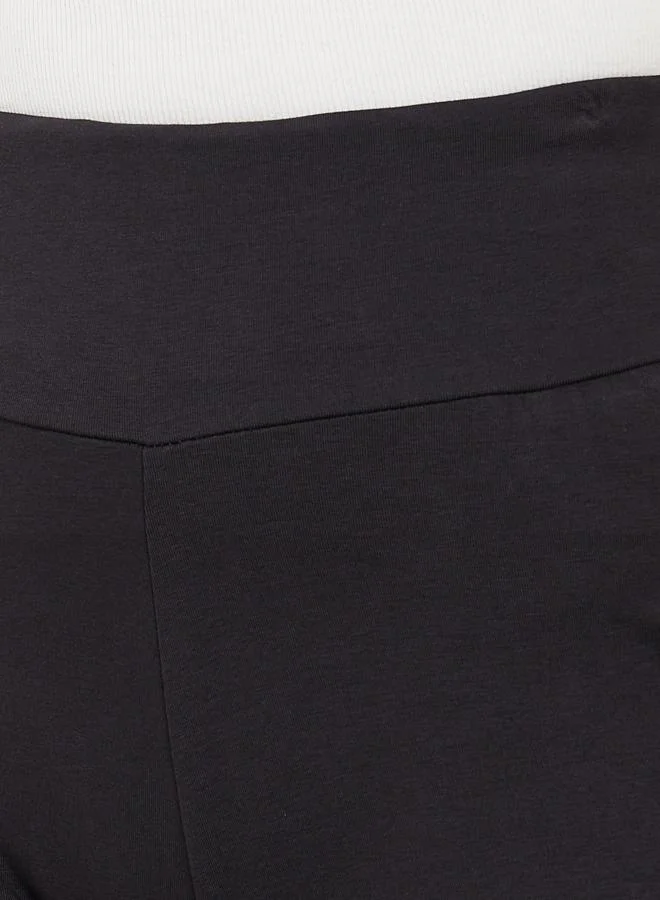 ستايلي Broad Waistband High Rise Flared Leggings