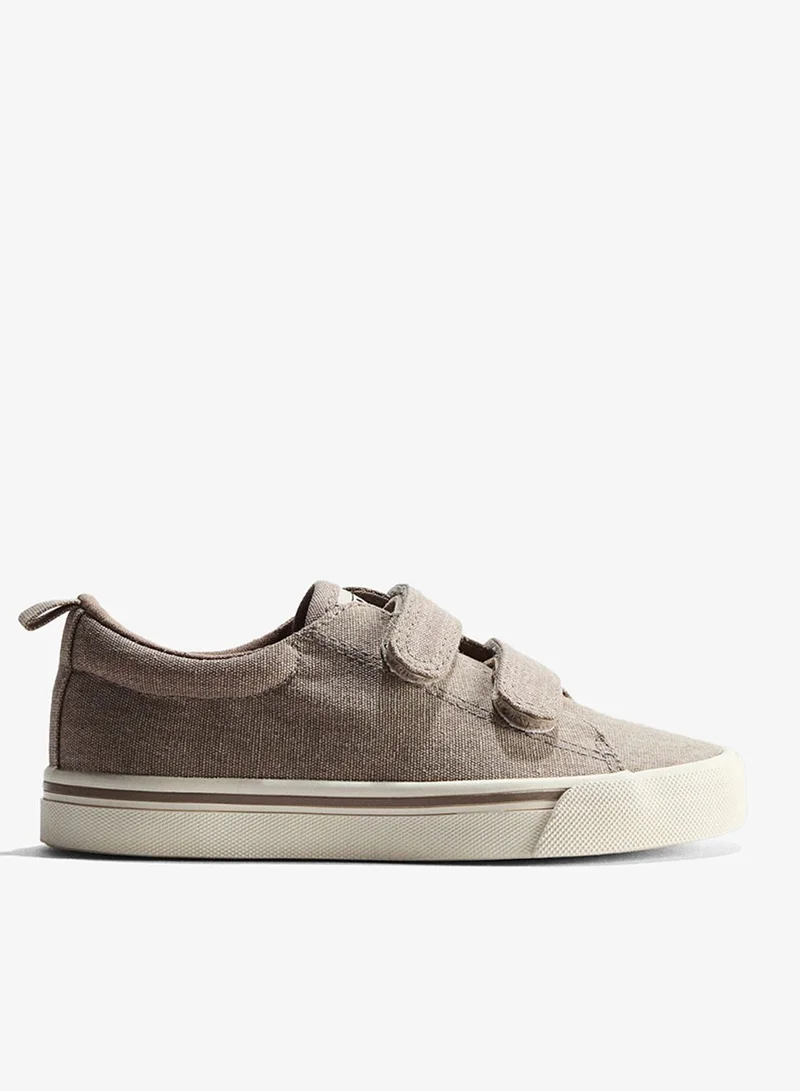 H&M Canvas trainers