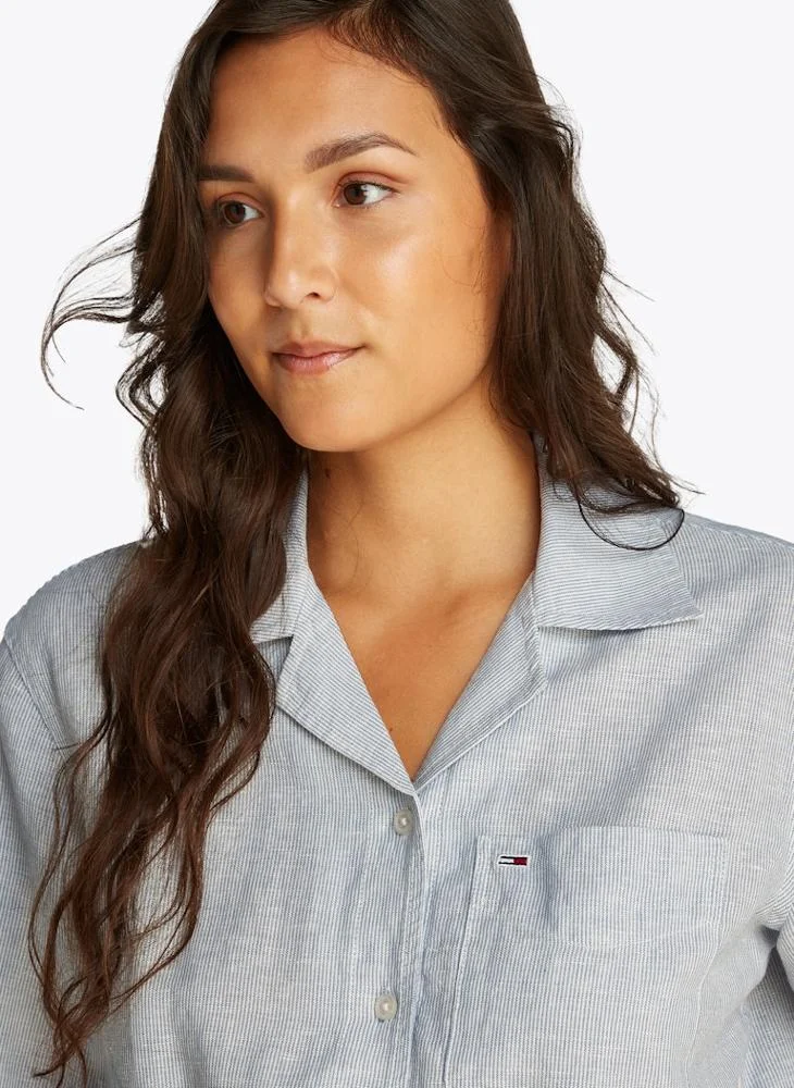 TOMMY JEANS Logo Crop Linen Shirt