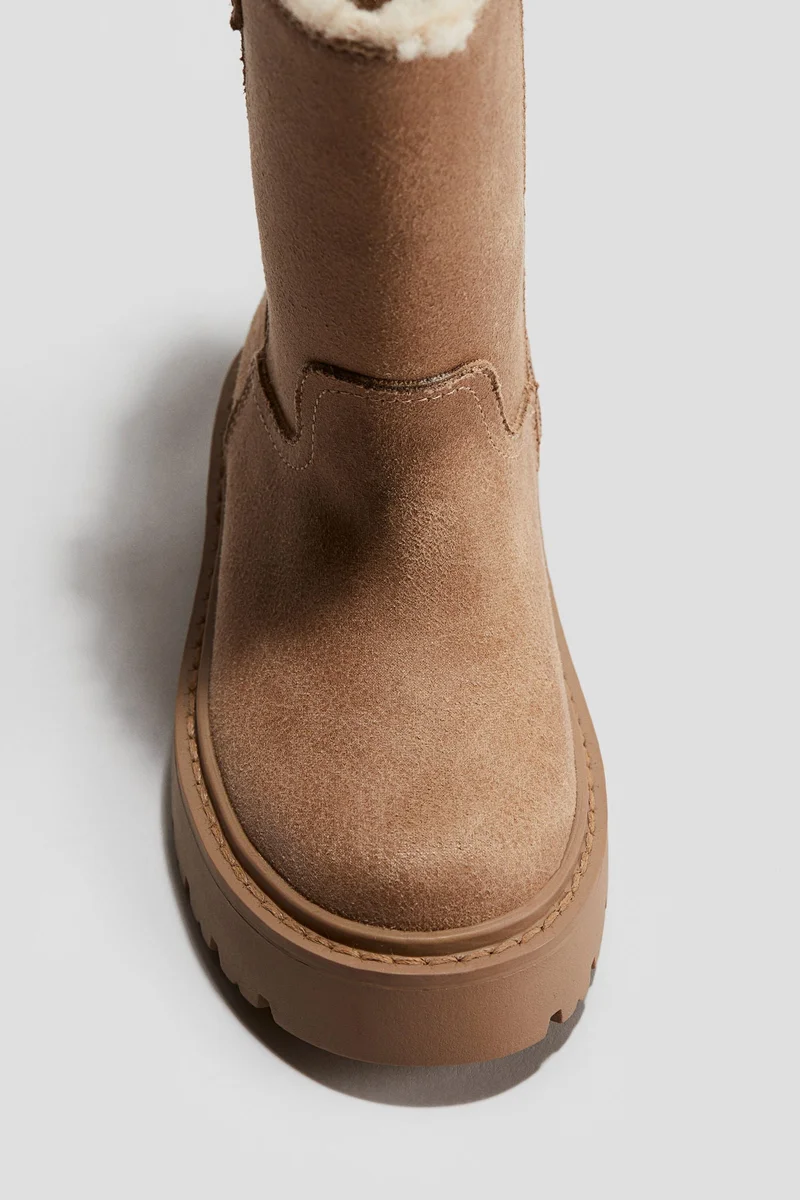 اتش اند ام بووت بطول الكاحل ببطانة ناعمة