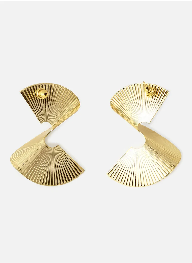 SOHI Casual Stud Earrings