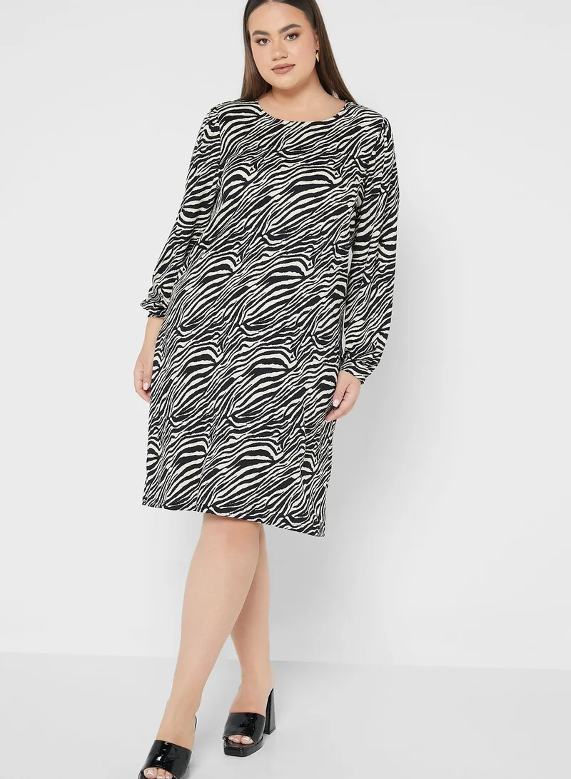 Only Carmakoma Crew Neck Cuffed Sleeve Dress