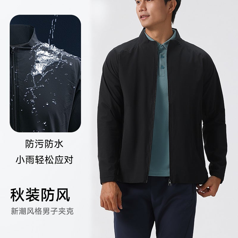 جاكيت رياضي للرجال مقاوم للماء باللون الأسود - Image 3