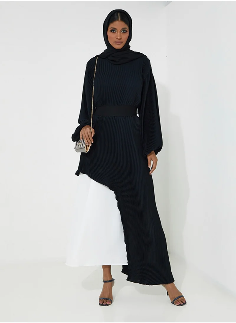 Rosette Abaya Black pleated abaya