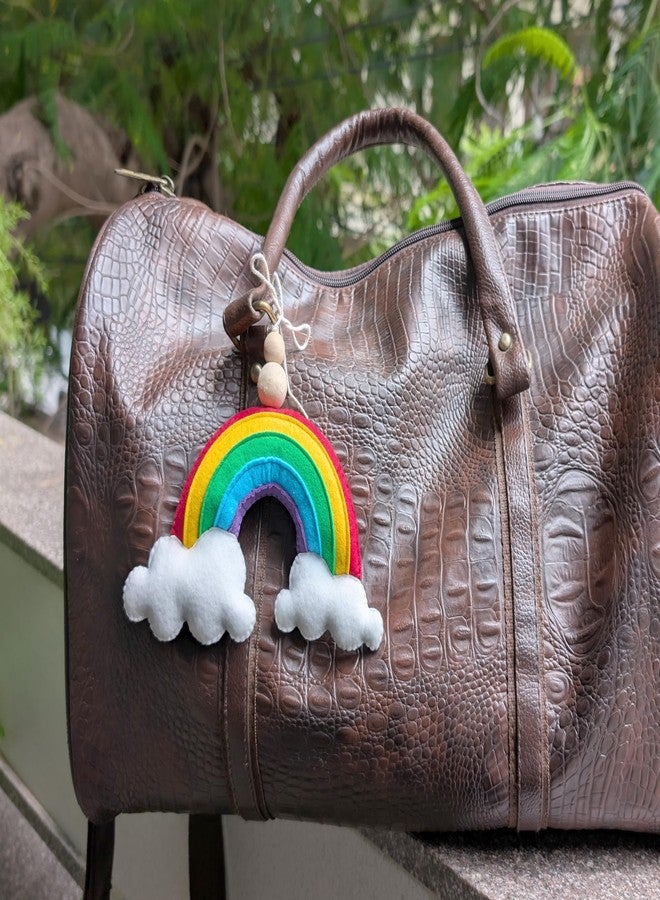 AGD Handmade لعبة معلقة مصنوعة يدويًا من القطيفة بألوان قوس قزح من AGD، ديكور جداري لطيف وملون لغرفة الأطفال، إكسسوار للحقائب، زينة لحفلات أعياد الميلاد، هدية تذكارية، لعبة معلقة لسرير الأطفال (قماش لباد، 6 × 3 بوصة) - Image 2