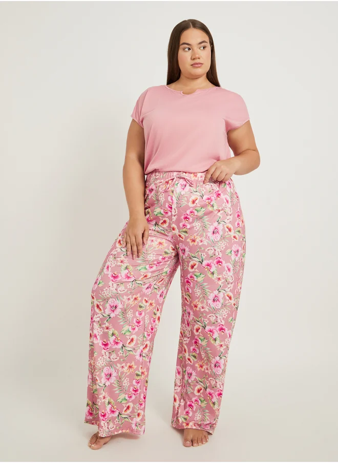 Styli Plus Size Gathered Shoulder Notch Neck Top and Floral Pyjama Set