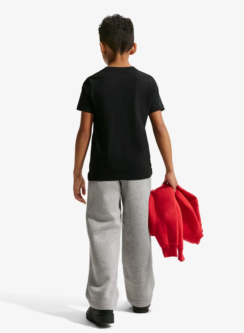 نايكي تيشيرت شبابي مستوحى من