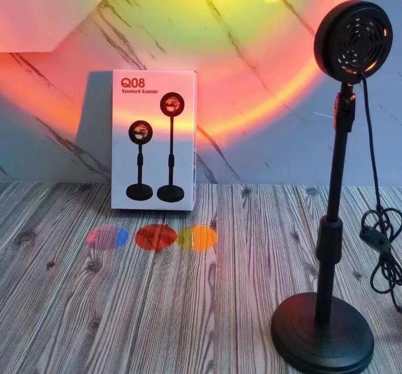 Experience Relaxing Sunset Lighting with Qo8 Sunset Lamp - Image 4
