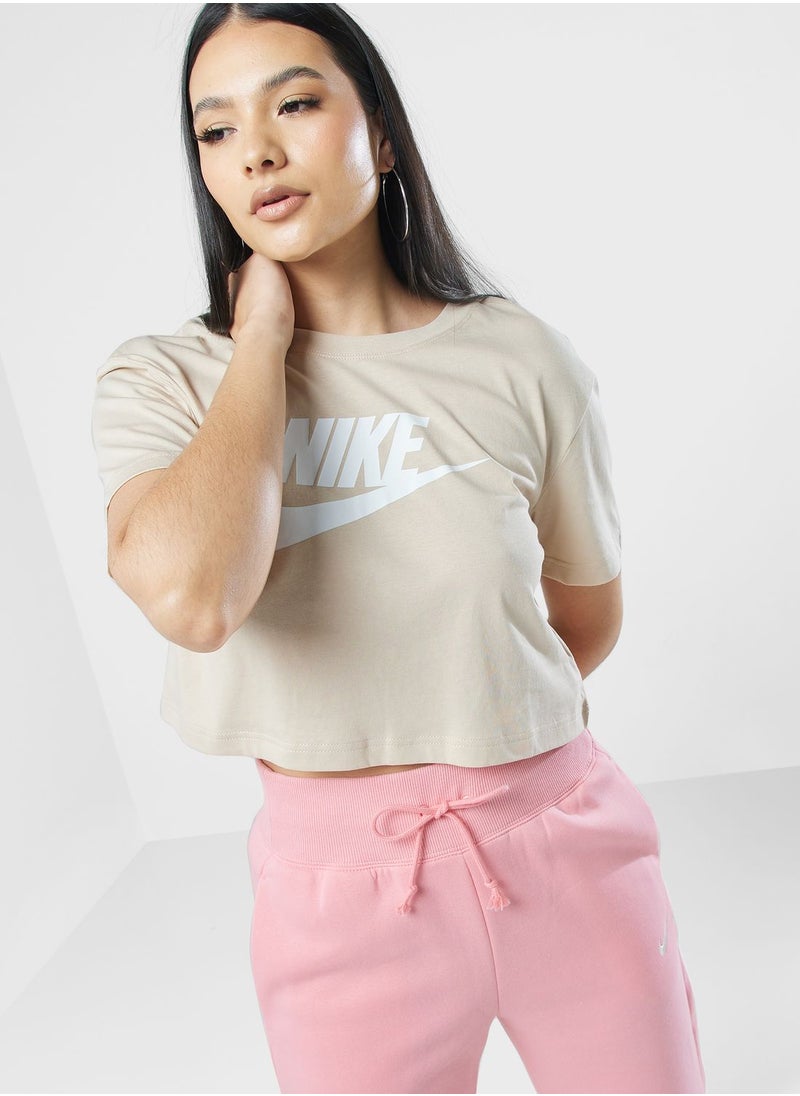 Nike - Nsw Essential Cropped Logo T-Shirt - Image 1