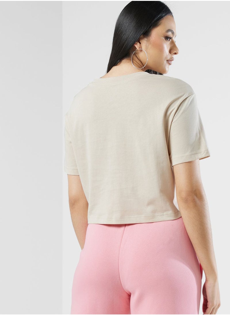 Nike - Nsw Essential Cropped Logo T-Shirt - Image 1