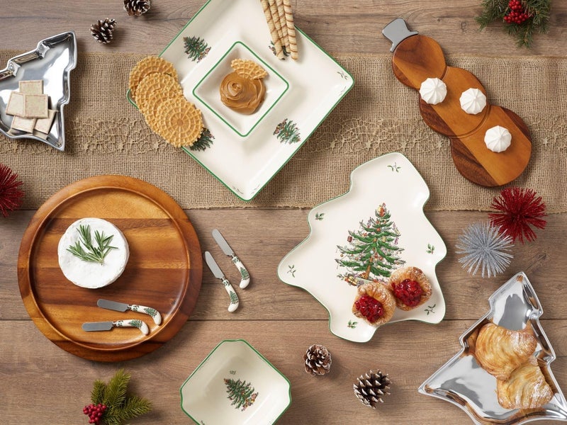 Spode Christmas Tree Square Bowl - Small 6.75-Inch Candy Dish for Home & Office Décor, Perfect for Serving Dried Fruit, Nuts, Appetizers, & More, Decorative Bowl Made from Fine Porcelain - Image 2