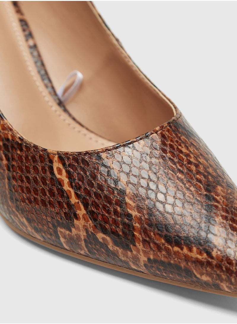 shoexpress - Pointed Toe Pumps - Image 1