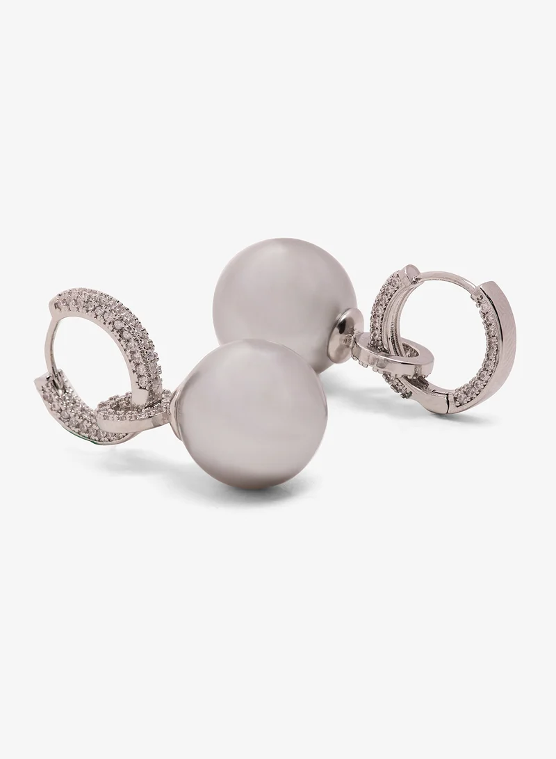 ايلا Rhinestone Embellished Small Drop Down Pearl Detailed Earrings