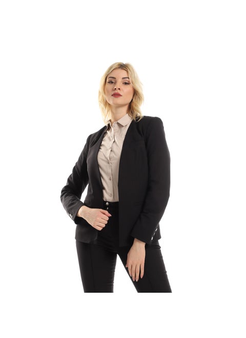 Elegant Fitted Long Sleeved Blazer With Open Neckline - Black