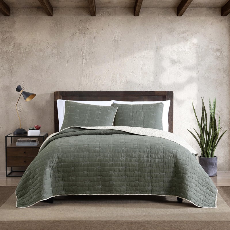 Eddie Bauer  King Quilt Set Reversible Cotton Bedding with Matching Shams Lightweight Home Decor for All Seasons Troutdale Green King