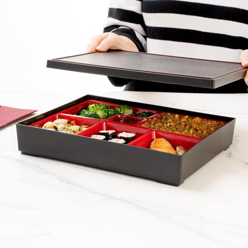 Restaurantware حاوية غداء مقسمة 122 × 98 × 24 بوصة على الطراز الياباني للبالغين مع 6 أقسام، صندوق غداء بلاستيكي مقسم أسود وأحمر، طعام ساخن وبارد - Image 5