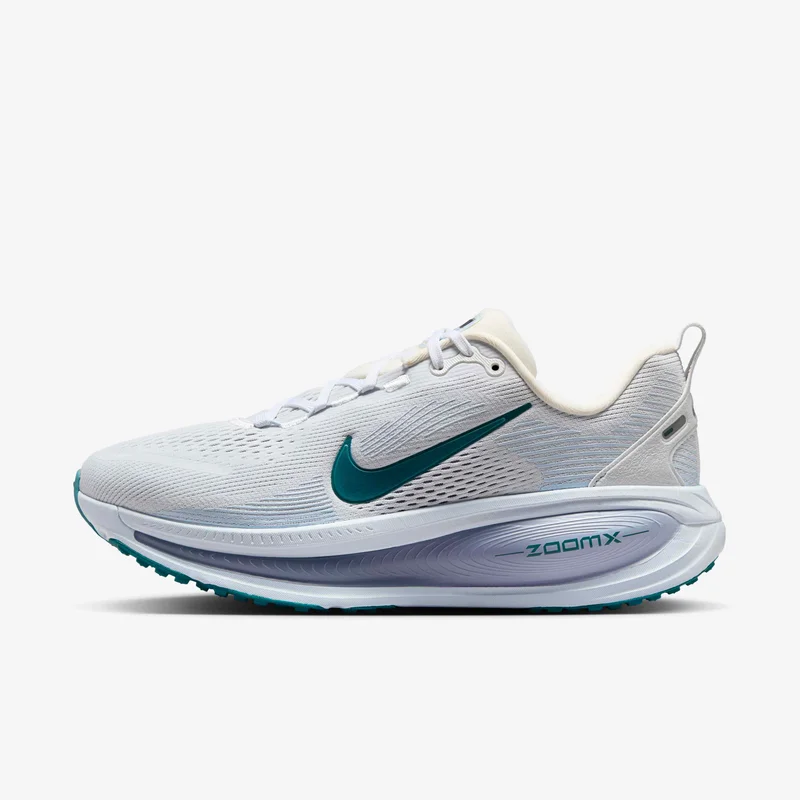 Nike Women's Vomero 18 Road Running Shoes