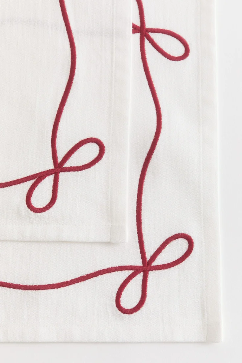 اتش اند ام قواعد صحون مطرز من مزيج الكتان - قطعتين