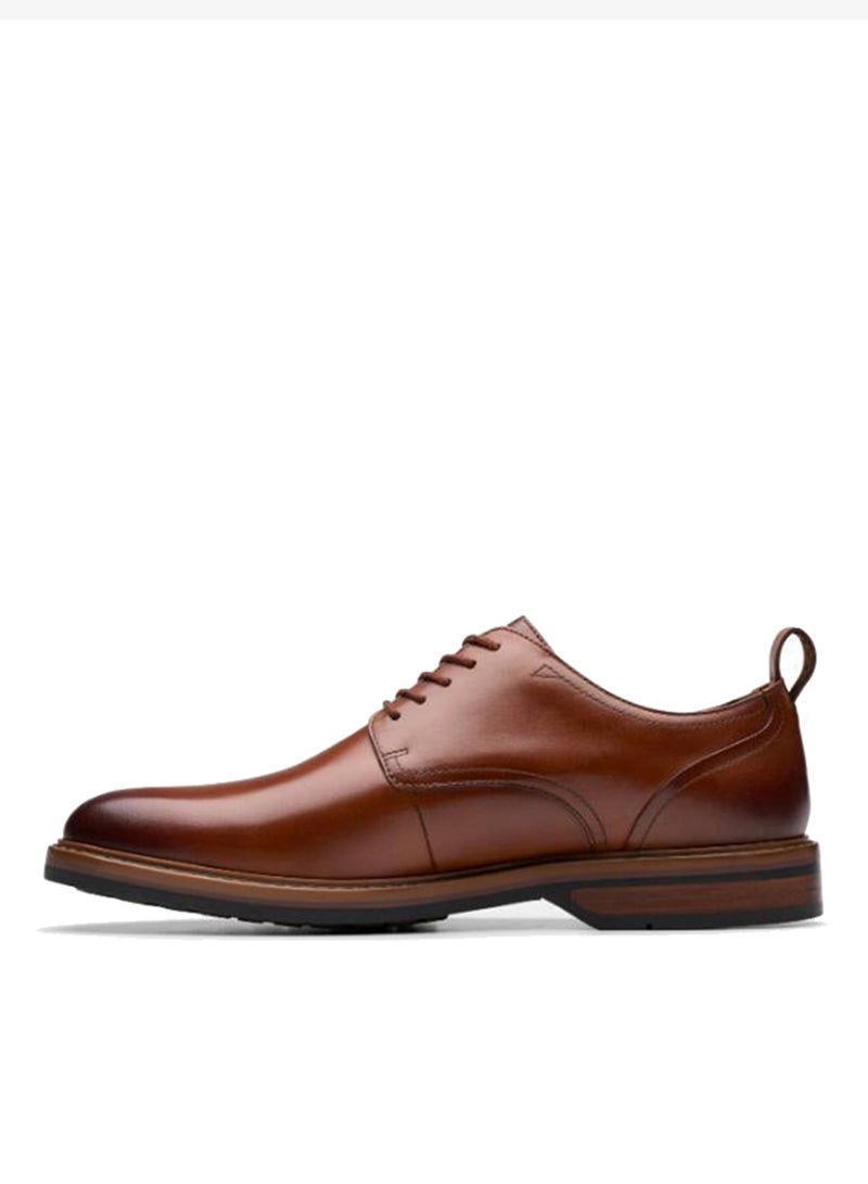 Clarks Men's Aldwin Lace Oxford shoe - Image 2