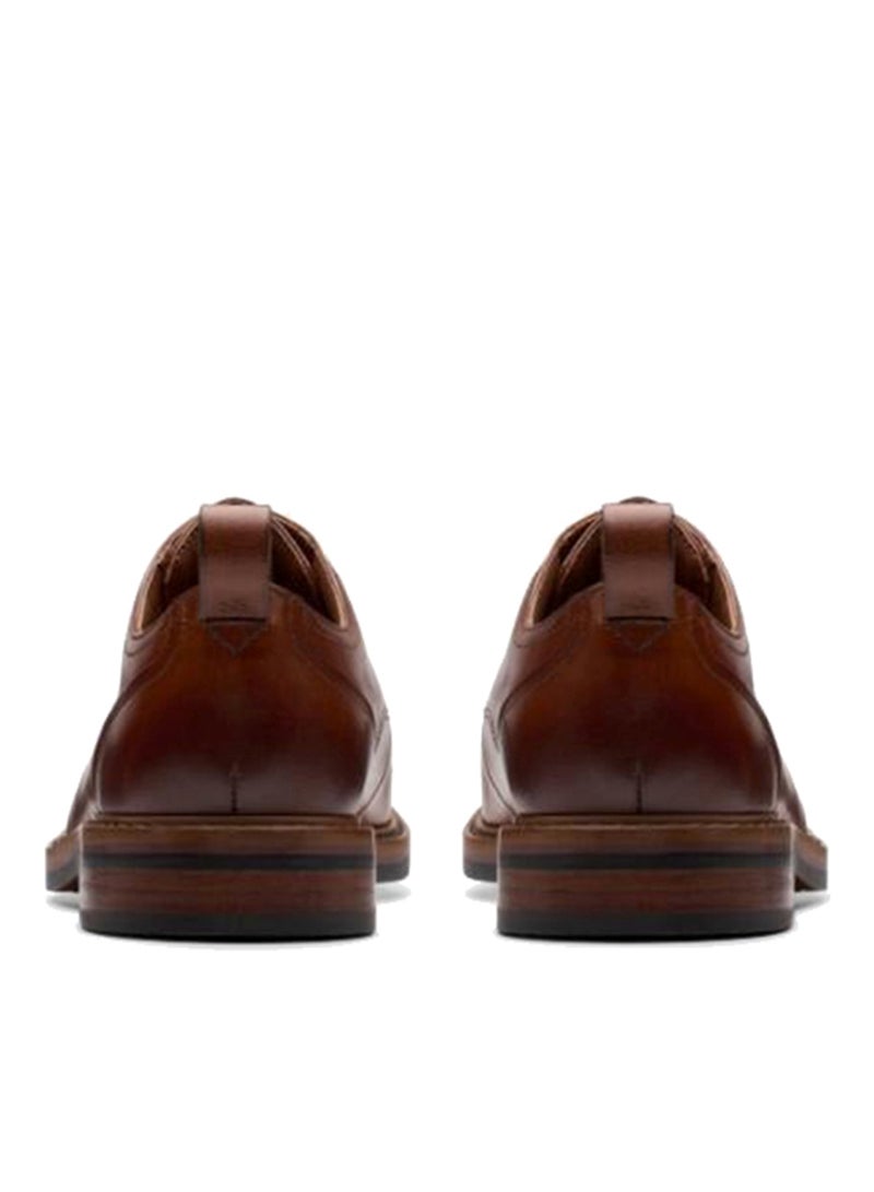 Clarks Men's Aldwin Lace Oxford shoe - Image 3