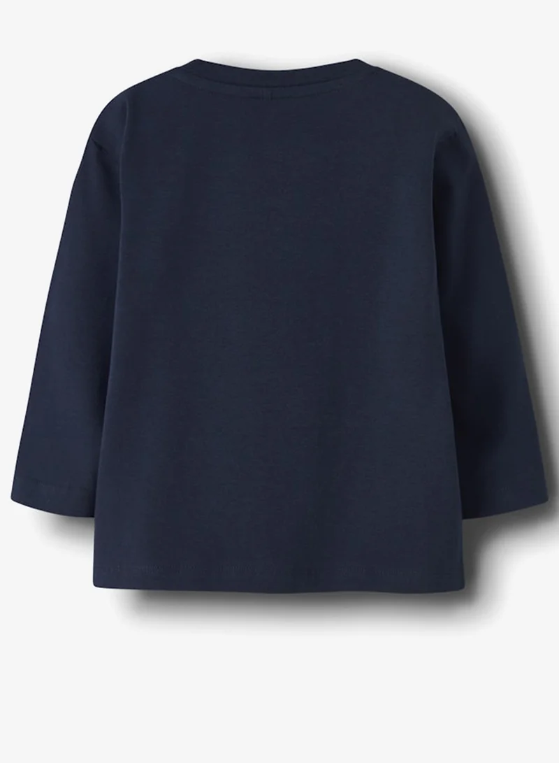 نيم ات تيشيرت للأطفال بياقة مستديرة بطبعة سنوبي