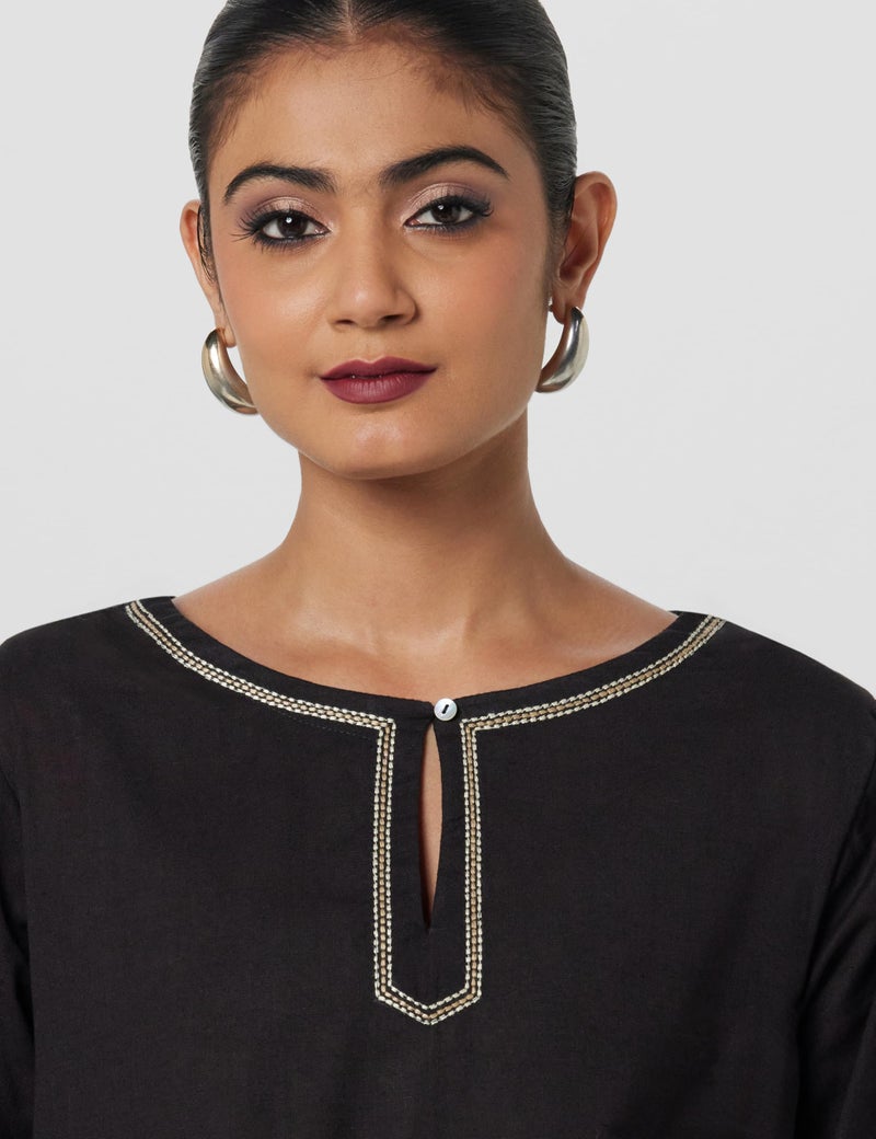 Biba Women's Black Cotton Blend Straight Kurta_36 - Image 4