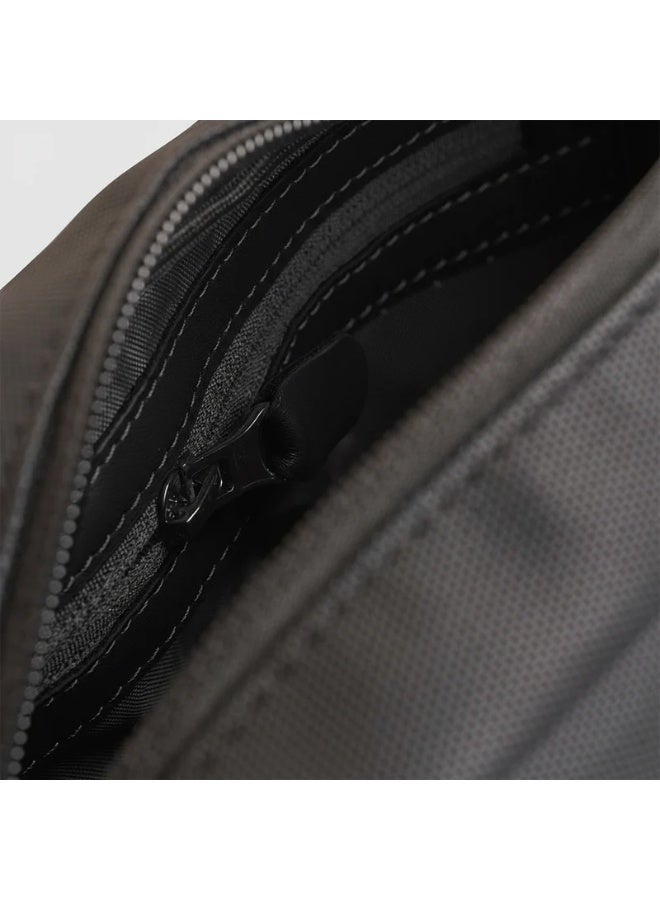 Hitch Pack — Compact Kit Bag - Black - Image 3