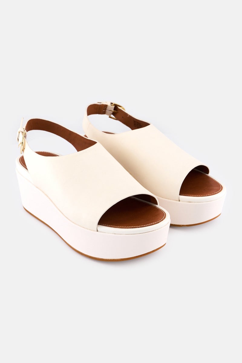 FitFlop صنادل نسائية قابلة للتعديل مع مشبك، بيضاء - Image 1