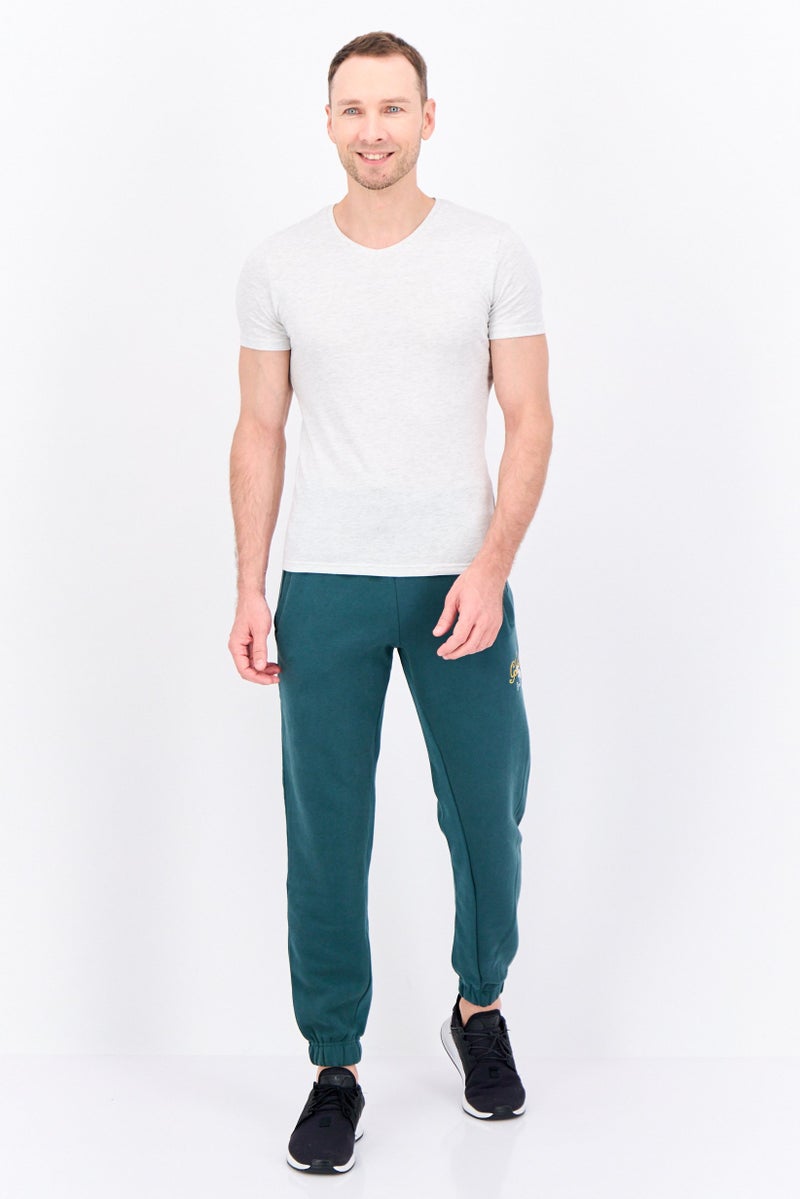 Gotcha سروال جوجر مزين بشعار للرجال بقصة عادية، أخضر - Image 4