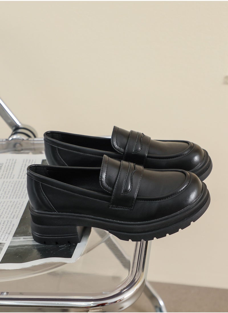 Loquat English Style Round Toe Soft Sole Single Shoes Black  - Image 2