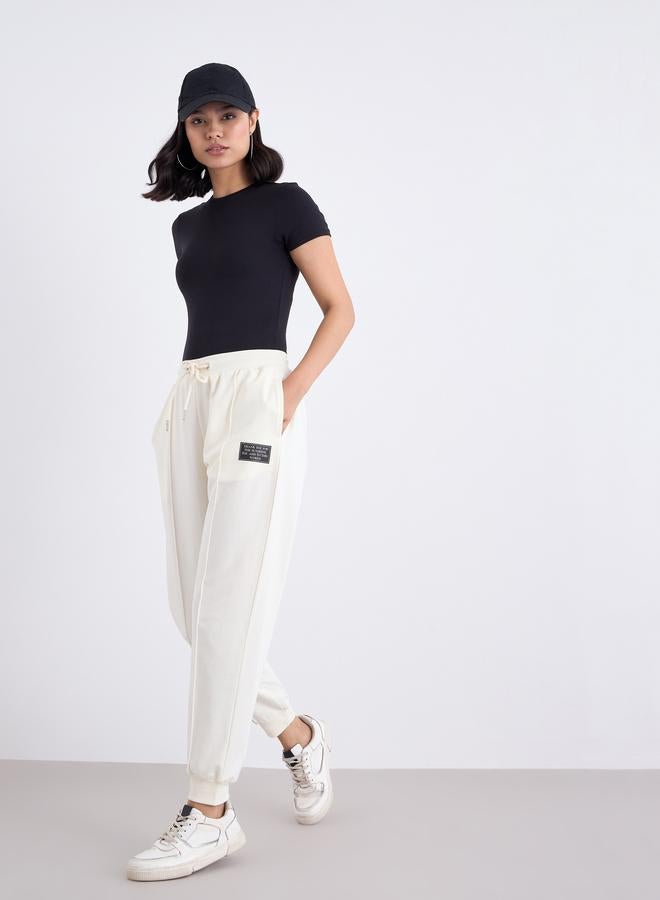 ستايلي بنطال جوغر بقصة مريحة - Image 2