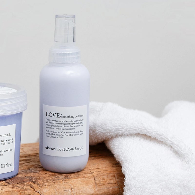 Davines LOVE Smoothing Perfector, Thermal Serum For Coarse Or Frizzy Hair, Tame And Nourish, 5.07 fl. oz. - Image 2