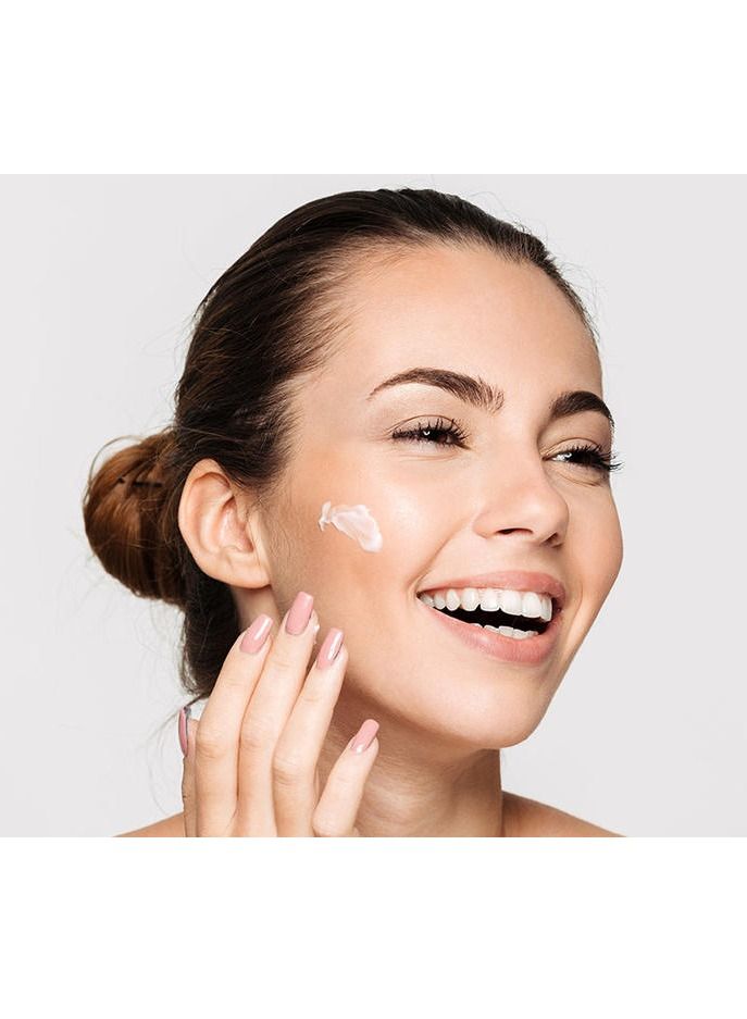 Moisturizing Cream For the Skin with Papaya Extract for Face Hands and Body Care 500 Grams