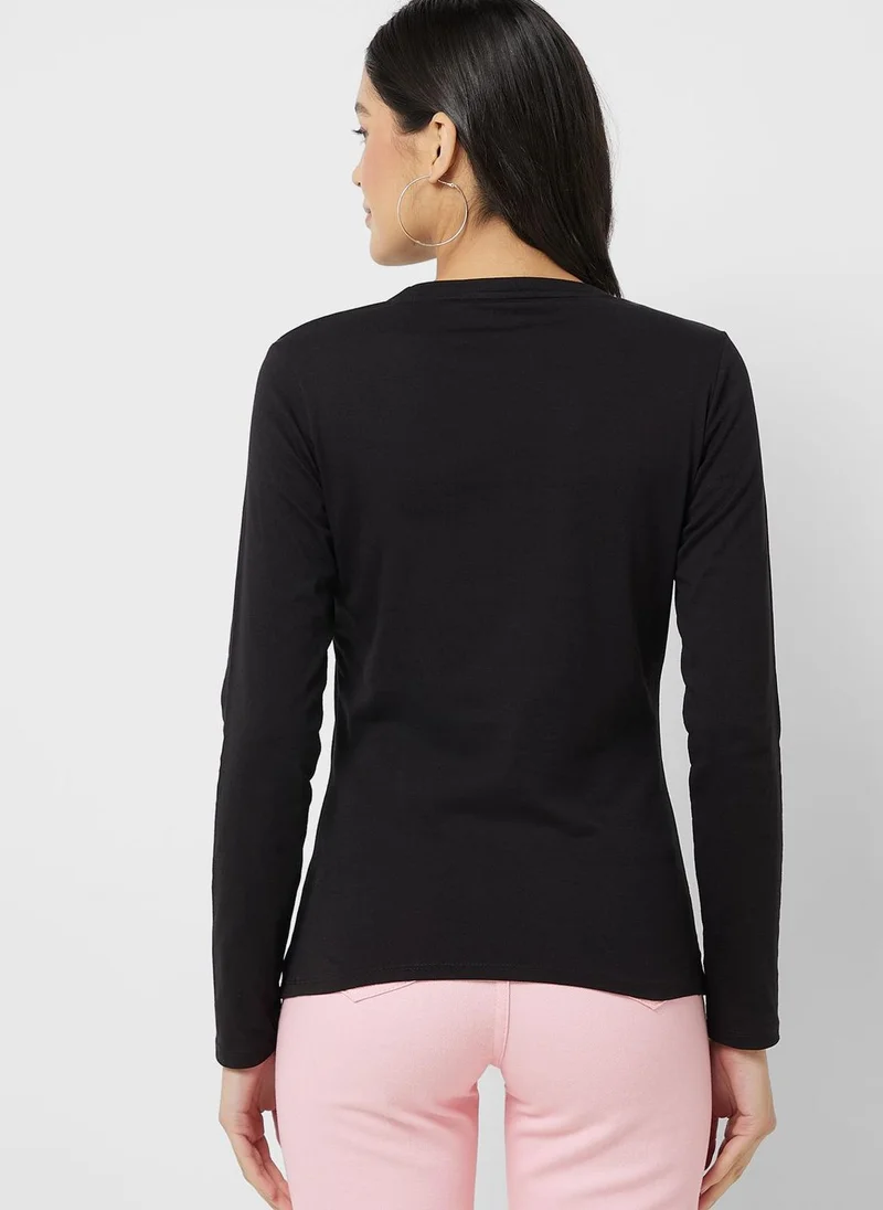 GUESS Graphic V-Neck T-Shirt