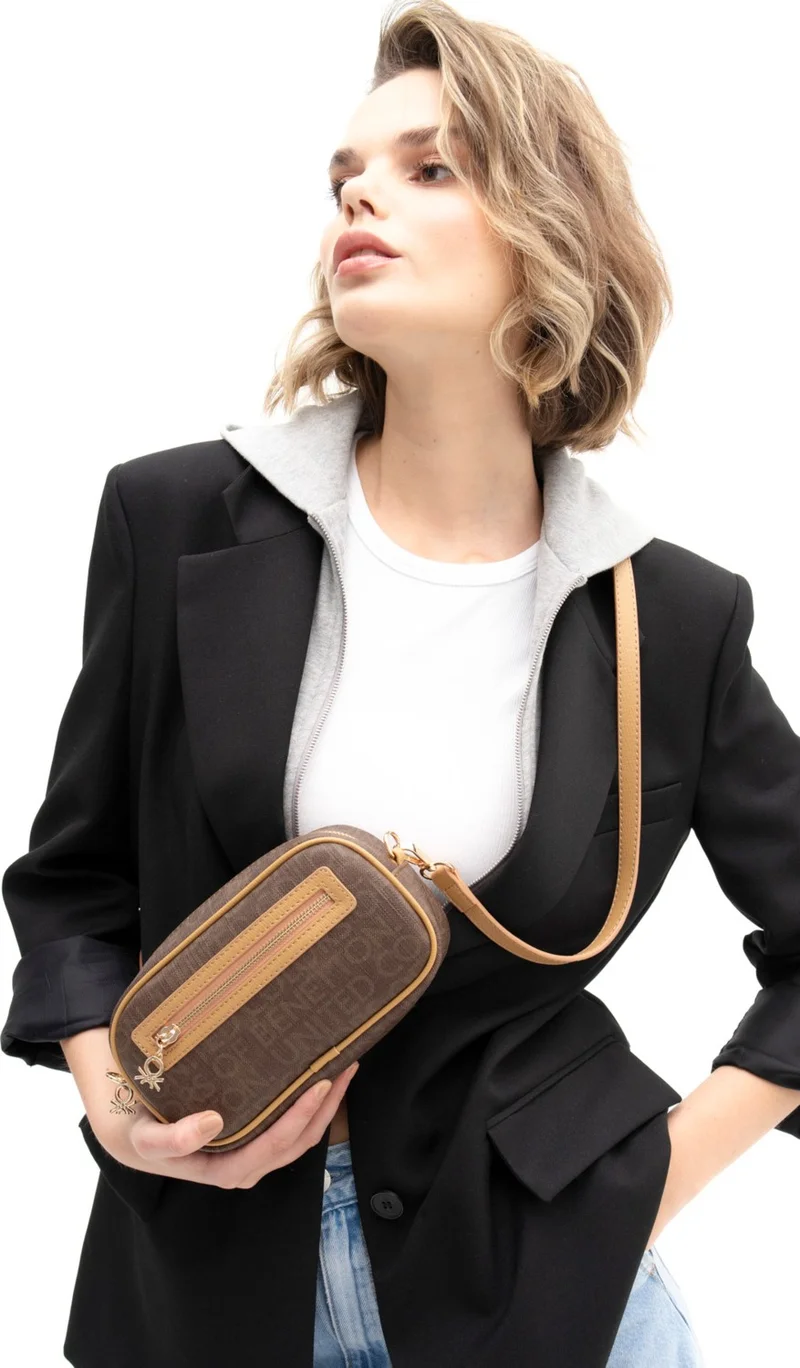 يونايتد كولورز أوف بينتيون Benetton Women's Crossbody Bag Brown-Camel BNT1319