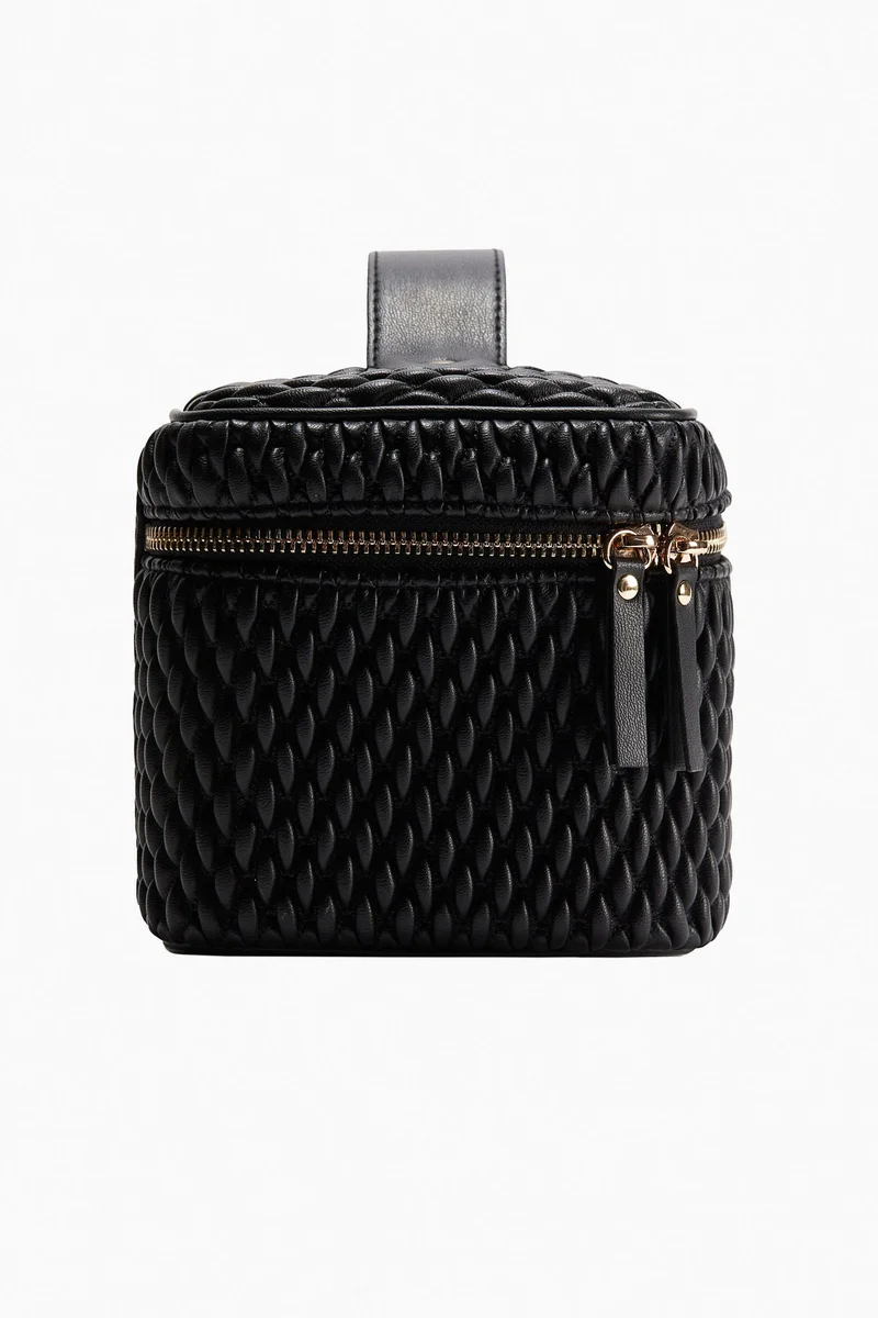 اتش اند ام حقيبة مكياج كبيرة بتصميم مبطن