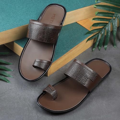 Metro Men Brown Leather Textured Strap Casual Chappal UK/8 EU/42 (16-1030) - Image 2