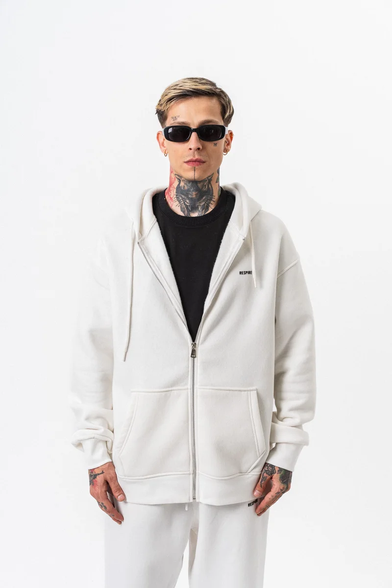 ريسباير هودي رجالي بقصة واسعة وسحاب وطبعة حرفية بلون إكرو