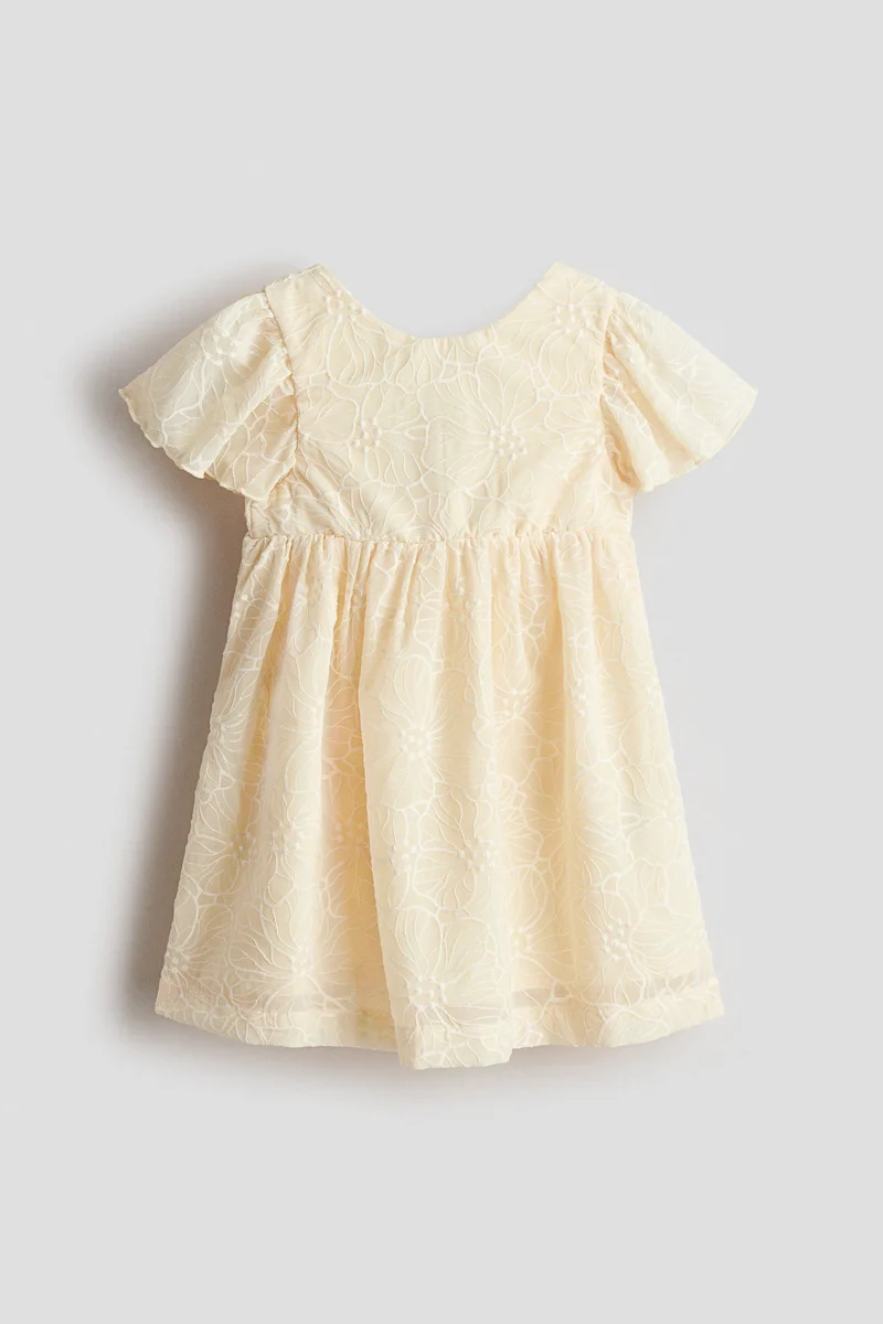 اتش اند ام فستان مزين بتطريزات