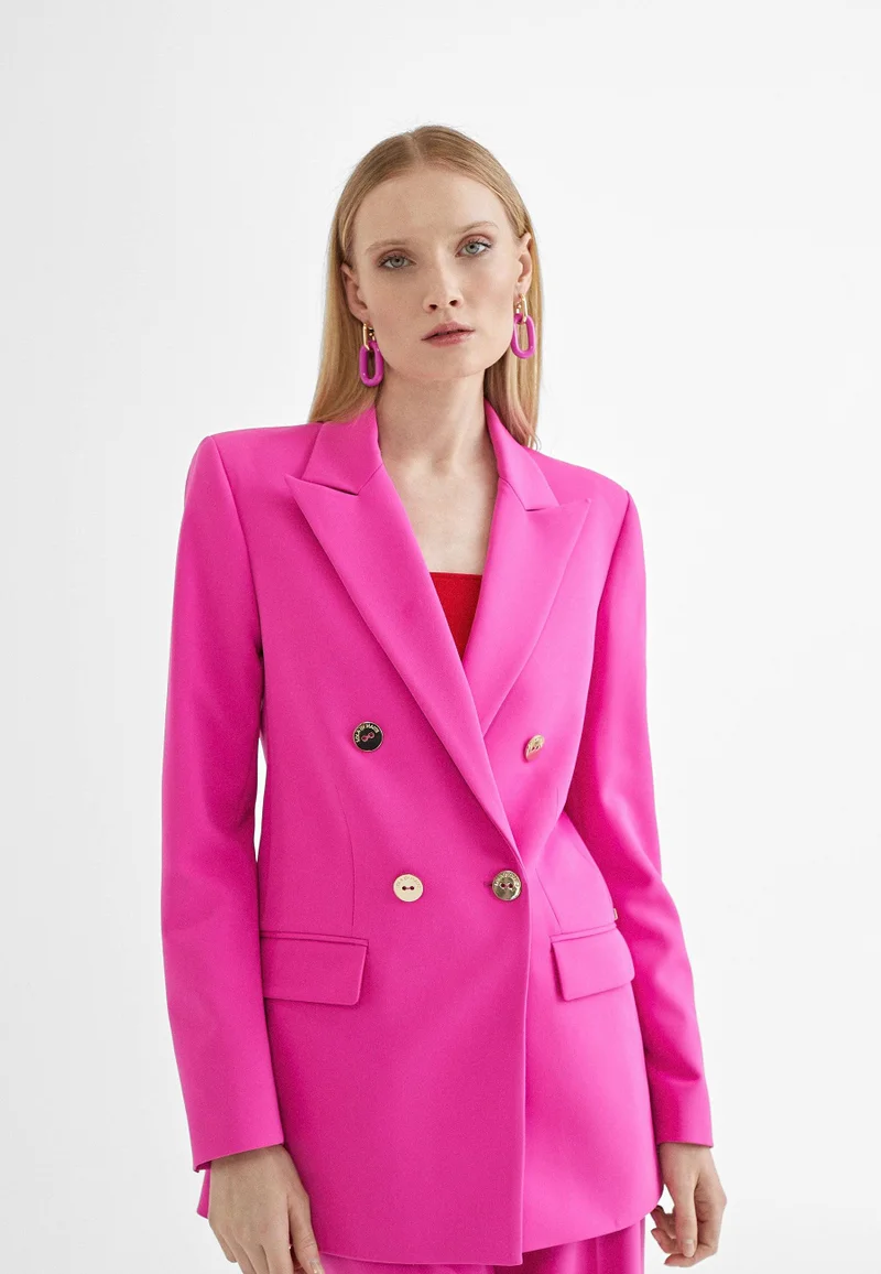 Lola Casademunt Monochrome crossed blazer