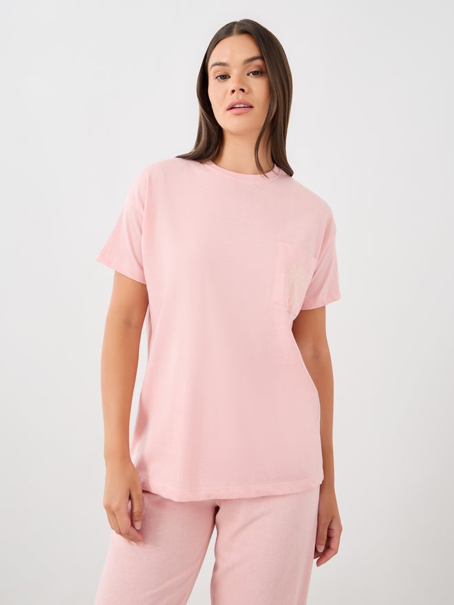 Styli Styli Unwind Beach Graphic Pocket Dropped Shoulder T-Shirt and Straight Pyjama Set  - Image 3