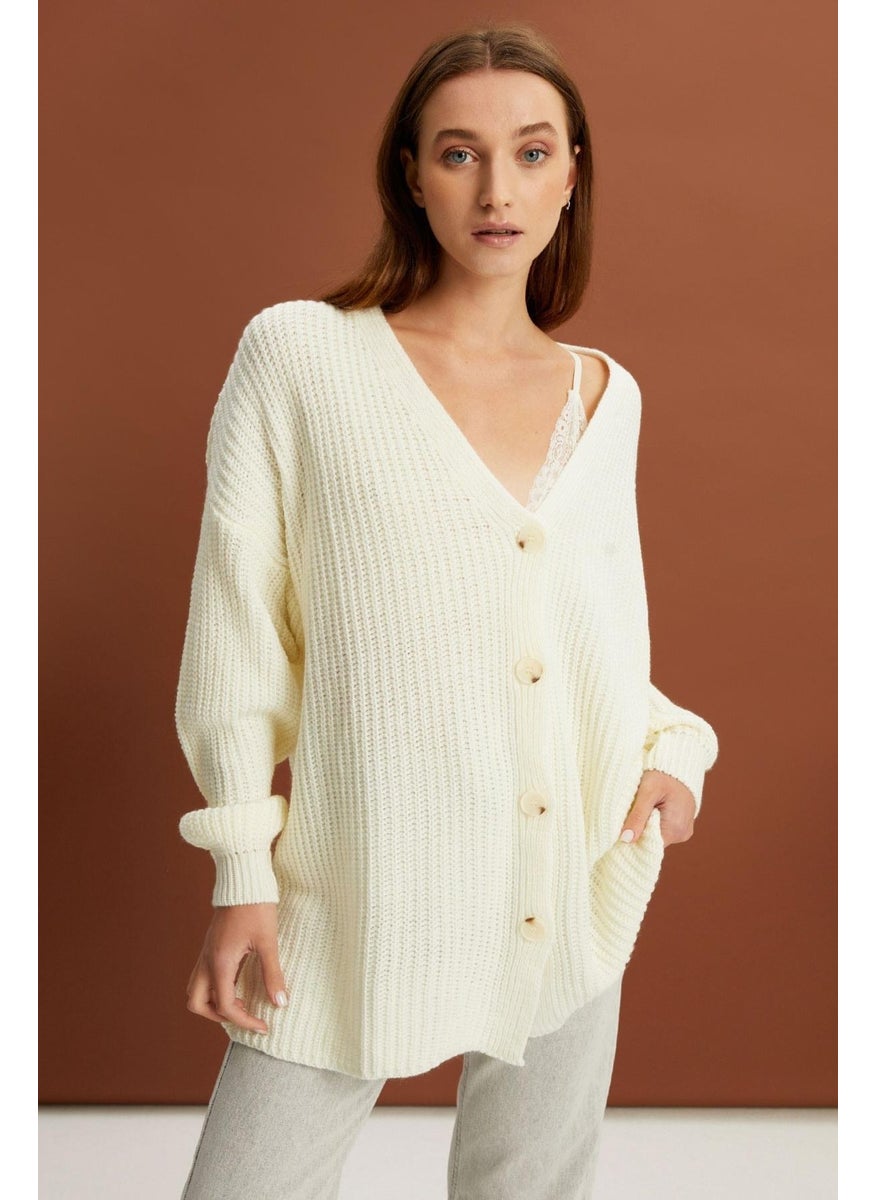 Alexander Gardi Buttoned Long Knit Cardigan (B22-5755-STD)  - Image 3