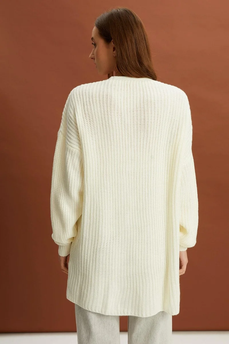 الكسندر جاردي Buttoned Long Knit Cardigan (B22-5755-STD)
