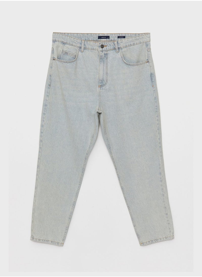 LC WAIKIKI - Essential Slim Fit Chinos - Image 1