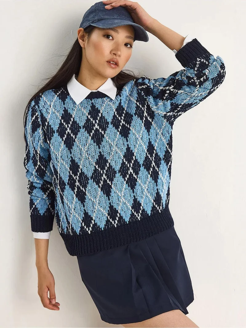 Bianco Lucci LUCCI Women’s Crew Neck Knitted Sweater with Diamond Pattern