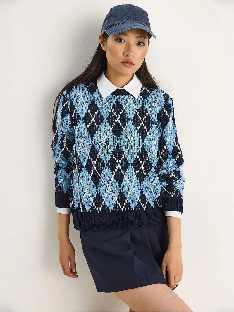 Bianco Lucci LUCCI Women’s Crew Neck Knitted Sweater with Diamond Pattern